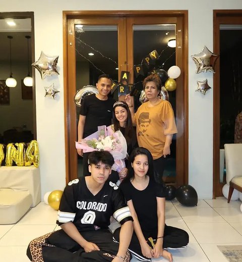 Potret Susan Sameh Rayakan Ultah Perdana Bareng Suami. (Sumber: Instagram/susansameeh)