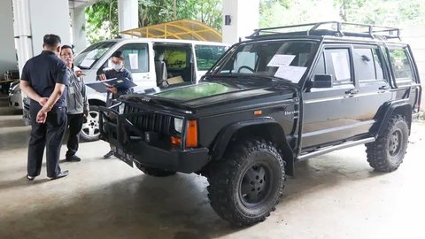 Beragam barang ini merupakan rampasan hasil korupsi dari 23 perkara yang telah berkekuatan hukum tetap. (Liputan6.com/Herman Zakharia)