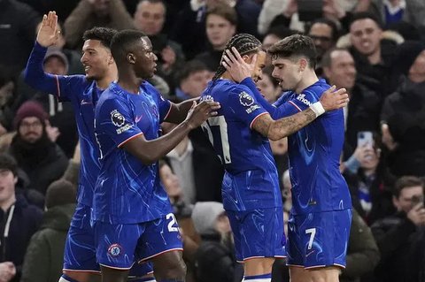 Chelsea berhasil meraih kemenangan empat gol tanpa balas atas Southampton pada laga pekan ke-27 Premier League di Stamford Bridge,Rabu (26/02/2024) dini hari WIB. (John Walton/PA via AP)