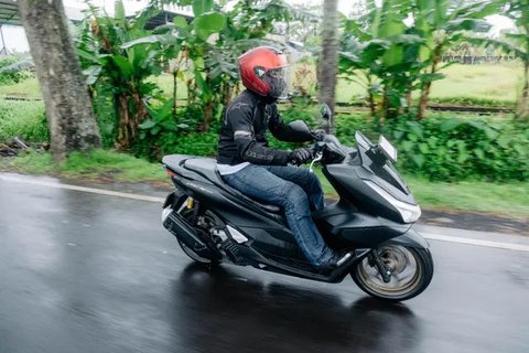 Tips Aman Pakai Fitur RoadSync di Honda PCX 160 (ist)