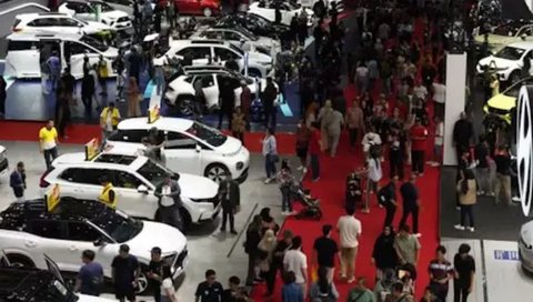 Tercatat ada 31 merek kendaraan roda empat yang akan berpartisipasi dalam IIMS 2025. (Liputan6.com/Herman Zakharia)