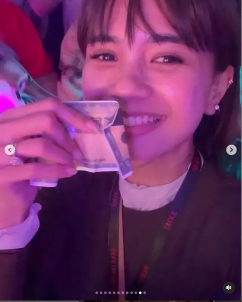 Potret Audi Marissa nonton konser J-Hope BTS di Korea. (sumber: Instagram/audimarissa)
