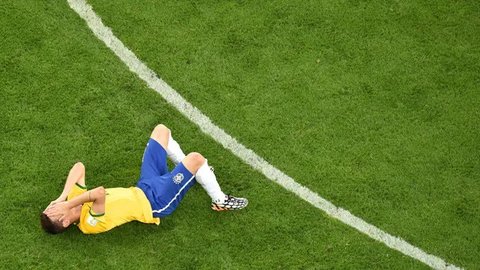 Thomas Muller merayakan golnya ke gawang Brasil saat Jerman membantai Tim Samba 7-1 di Piala Dunia 2014 (Gabriel Bouys / AFP)