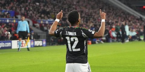 Rapor Pemain Arsenal saat Hancurkan PSV: Odegaard Bersinar, Timber Tangguh, Sterling Mengecewakan