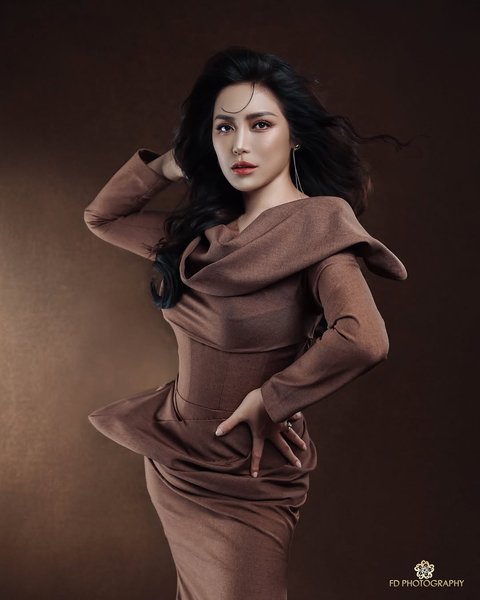 Pemotretan Terbaru Jessica Iskandar Tampil Menawan dan Flawless, Banjir Pujian dan Disebut Hot Mom