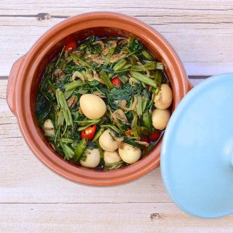 Resep Masakan Rumahan Tumis Kangkung.  foto: Instagram @ig.basenk