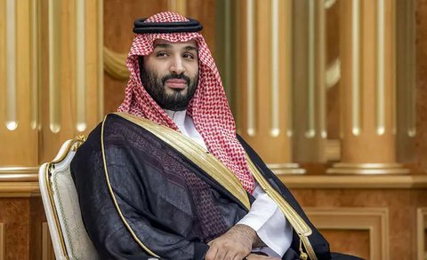 Pemilik Manchester City asal Uni Emirat Arab, Sheikh Mansour. (AFP/Andrew Yates)