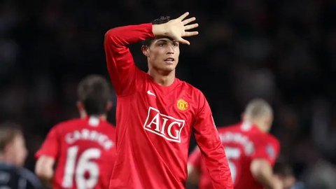 Striker Portugal, Cristiano Ronaldo, tampak kecewa usai pertandingan melawan Kroasia pada laga UEFA Nations League di Stadion Poljud, Rabu (18/11/2020). Portugal menang dengan skor 3-2. (AP/D