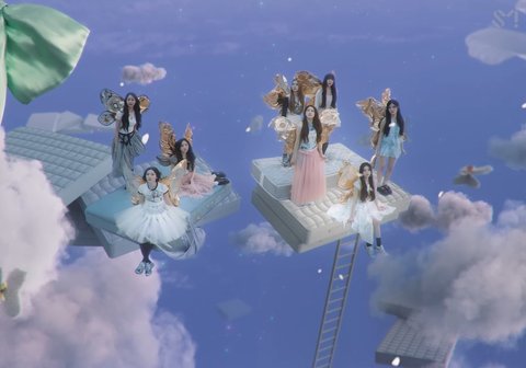 Hearts2Hearts Rilis MV Terbaru 'Butterflies' dengan Visual Memukau