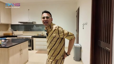 Minimalis dan Tak Ada Unsur Feminim, 7 Potret Rumah Mewah Ariel Noah Bak Terasa Kosong