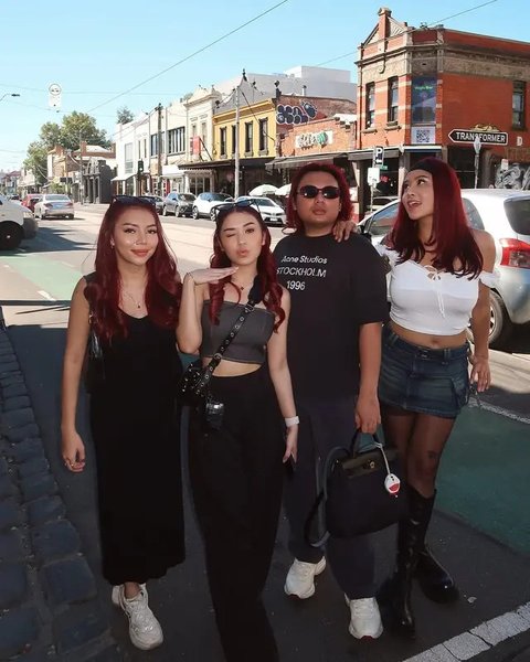Potret Keanu, Awkarin, Lula Lahfah, Risya Brabo Kompak dengan Rambut Merah (instagram.com/lulalahfah)