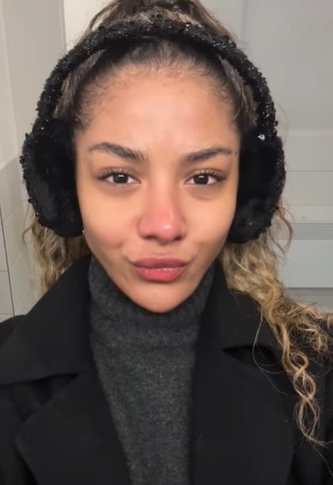 7 Potret Zsa Zsa Utari di Switzerland, Salfok Dengan Hidung Mancung yang Memerah