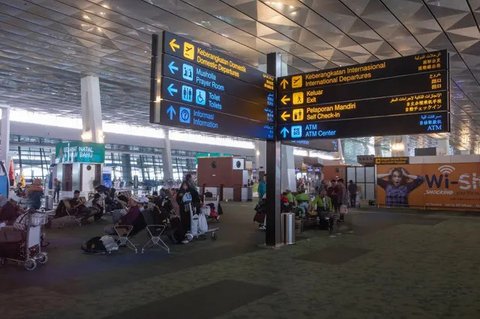 Ilustrasi pesawat. (Image by wirestock on Freepik)