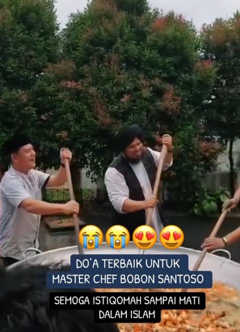 Detik-Detik Bobon Santoso Ucap Syahadat, Dibimbing Ustaz Derry, Disambut Haru