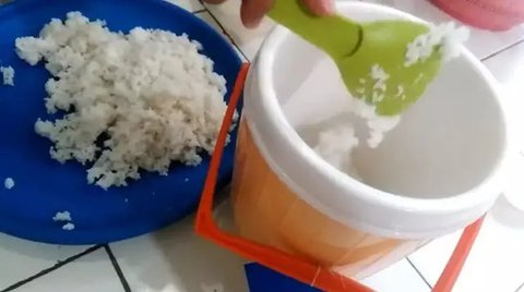 Ilustrasi nasi putih dan pulen/copyright freepik.com/jcomp