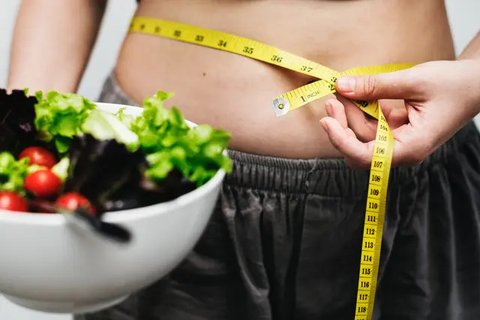 5 Alasan Perutmu Tetap Buncit Meski Sudah Diet, Apa yang Salah? | copyright pexels.com/Andres Ayrton