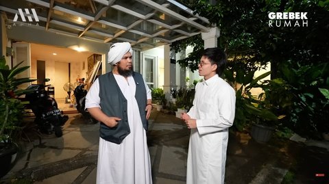 Mengapa Ustaz Derry Yakin Hotman Paris, Denny Sumargo, dan Willie Salim Akan Mualaf? Ini Alasannya