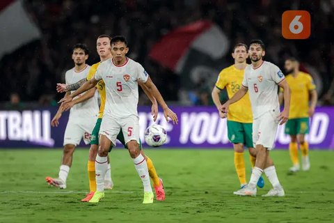 Kolase - Aksi-aksi pemain Australia saat melawan Indonesia (Bola.com/Adreanus Titus)