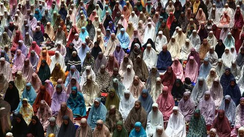 Ilustrasi muslim, berdoa, berzikir. (Image by Aamir Mohd Khan from Pixabay)