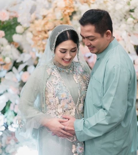 Ade Govinda Antusias Sambut Anak Pertama, Bersiap Jadi Ayah dan Belajar Perawatan Bayi