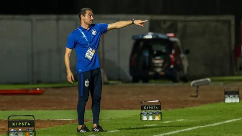 Pelatih PSIS Semarang, Gilbert Agius saat melawan Dewa United pada laga pekan ke-8 BRI Liga 1 2023/2024 di Stadion Indomilk Arena, Tangerang, Senin (14/8/2023). PSIS Semarang menang telak