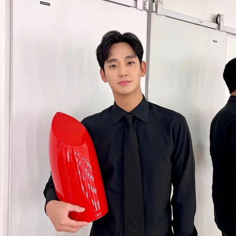 Akibat Kontroversi Kematian Kim Sae Ron, Penampilan Kim Soo Hyun di Variety 'Show Good' Day Bakal Dipangkas Habis