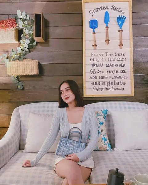 Luna Alhamdy Wanita Dikabarkan Dekat Virgoun (Sumber: Instagram/unaaaptr)
