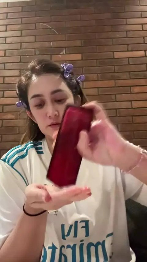 Toner untuk menghidrasi kulit