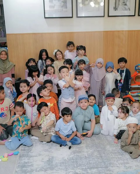Potret Bukber Teman-Teman Anak Irish Bella di Rumah. (Sumber: Instagram/_irishbella_)
