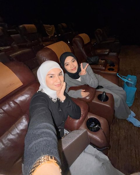 7 Potret Irish Bella Bersama 2 Putri Sambungnya dari Berbagai Momen, Penuh Kehangatan - Ungkap Rasa Rindu