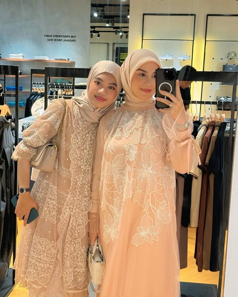7 Potret Irish Bella Bersama 2 Putri Sambungnya dari Berbagai Momen, Penuh Kehangatan - Ungkap Rasa Rindu