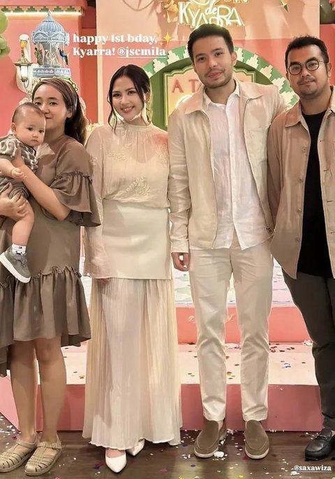 Gaya Jessica Mila Rayakan Ulang Tahun Pertama Putrinya. [@medinadinaaa]