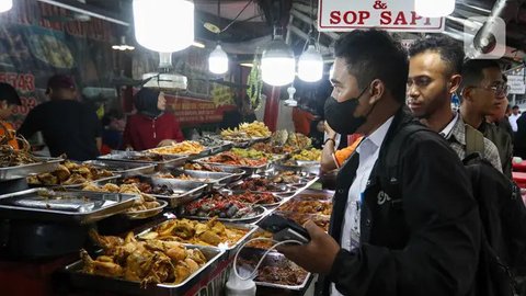 FOTO: Mengunjungi Sentra Nasi Kapau Kramat Raya, Lokasi Favorit Berburu Hidangan Khas Sumatera Barat untuk Berbuka Puasa