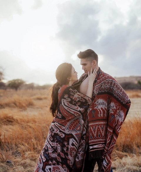 Mengintip Tren Prewedding Selebriti di Sumba, dari Jessica Jane hingga Maudy Ayunda