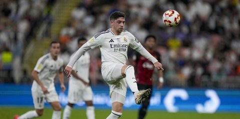 Formasi Galacticos! Begini Perkiraan Starting XI Real Madrid dengan Trent Alexander-Arnold