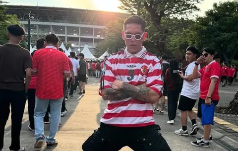 Aksi Selebrasi Ibnu Jamil, Atta Halilintar hingga Ganindra Bimo Sambut Kemenangan Timnas Indonesia di Stadion GBK