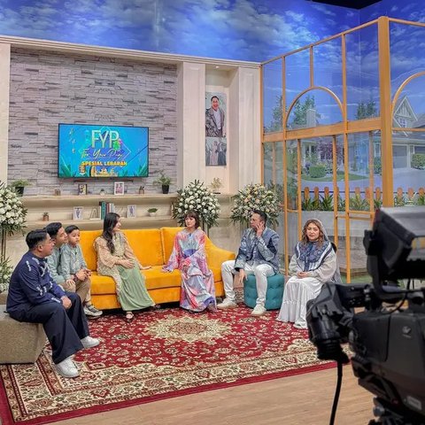 Potret Chika Jessica Syuting Ditemani Ibunda. (Sumber: Instagram/chikajessica88)