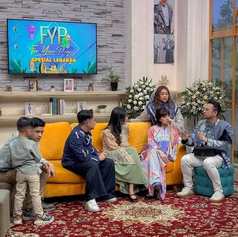 Potret Chika Jessica Syuting Ditemani Ibunda. (Sumber: Instagram/chikajessica88)