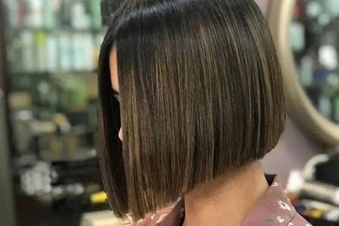 Model Rambut Bob Layer Klasik