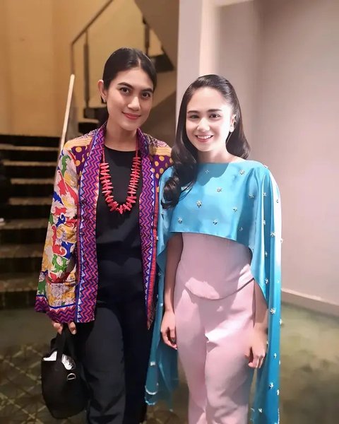 Adu Gaya Wulan Guritno dan Tissa Biani di Gala Premiere Film 'Norma: Antara Mertua dan Menantu', Siapa Paling Cantik dan Anggun?