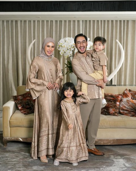 5 Potret Harmonis Keluarga Syahnaz Sadiqah dan Jeje Govinda yang Jauh Miring dari Gosip