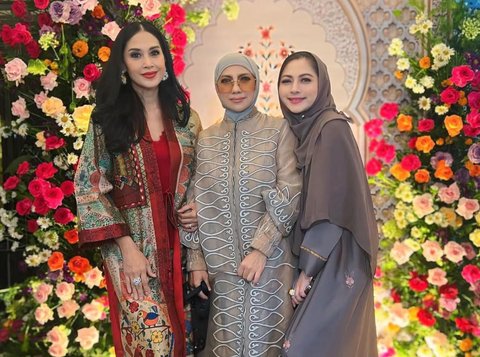 5 Potret Seru Buka Puasa Diah Permatasari, dari Fuji hingga Kris Dayanti Tampil Kompak