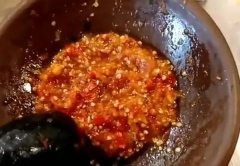 Tanpa Baking Soda, Ini Cara Goreng  Bakwan Jagung yang Renyah dan Serap Sedikit Minyak (Instagram/@aaron_laksana)