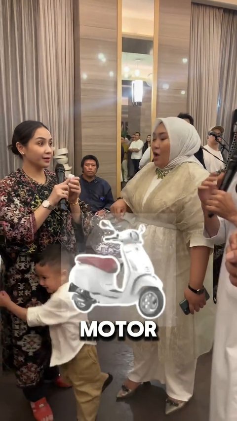 Potret Seru-seruan Ramadan Nagita Slavina dan Tim RANS, Kasih Undian Berhadiah iPhone hingga Motor