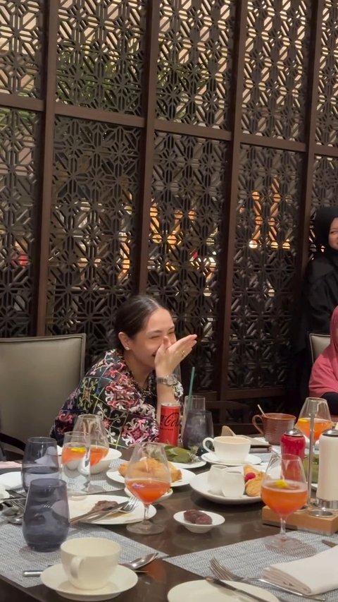 Potret Seru-seruan Ramadan Nagita Slavina dan Tim RANS, Kasih Undian Berhadiah iPhone hingga Motor