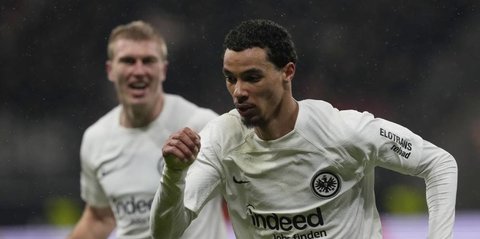 MU Ungguli Liverpool dalam Transfer Hugo Ekitike