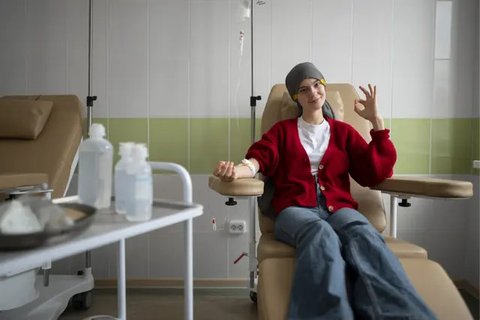 Anak-anak dari salah satu orangtua yang pernah kena kanker usus besar, perlu menjalani kolonoskopi pada usia 40-an.