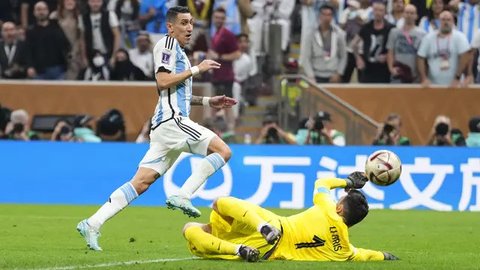 Kapten Timnas Argentina, Lionel Messi, mencetak hattrick ke-57 sepanjang kariernya saat tampil melawan Curacao pada FIFA Matchday, Rabu (29/3/2023) pagi WIB. (AFP/Juan Mabromata)