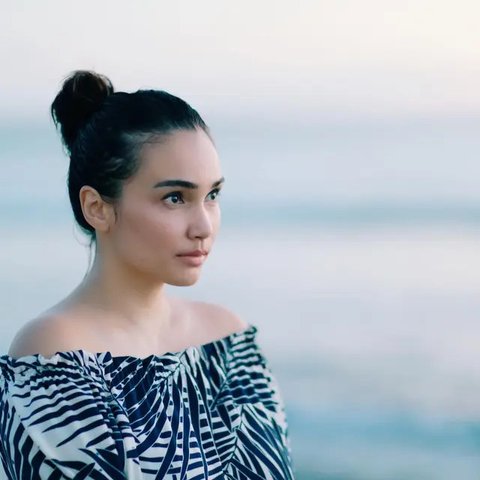 Potret Feby Febiola (credit: instagram @febyfebiola_)
