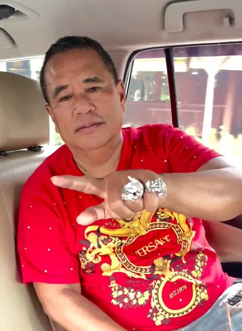 Hotman Paris menyebut 2 opsi dalam pesan terbuka untuk Presiden Jokowi setelah kebijakan pajak hiburan naik 40 hingga 75 persen. Salah satunya, Perpu. (Foto: Dok. Instagram @hotmanparisoff